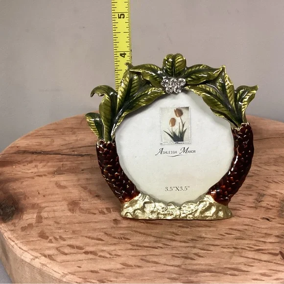 Vintage & Beautiful Ashleigh Manor Pewter Crafted Picture Frame - Palms / Stones - Picture 10 of 12